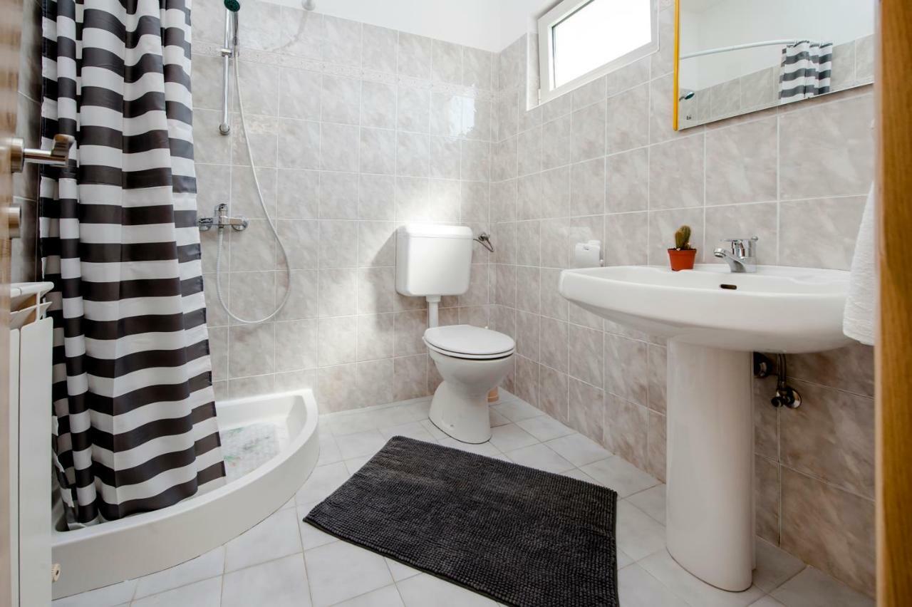 Rooms Mariana Ровінь Екстер'єр фото
