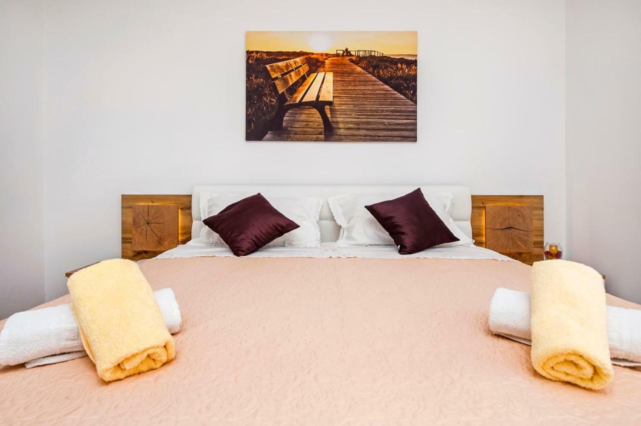 Rooms Mariana Ровінь Екстер'єр фото