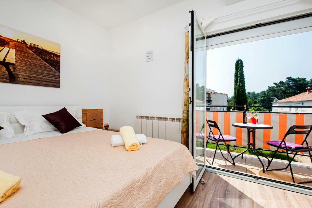 Rooms Mariana Ровінь Екстер'єр фото
